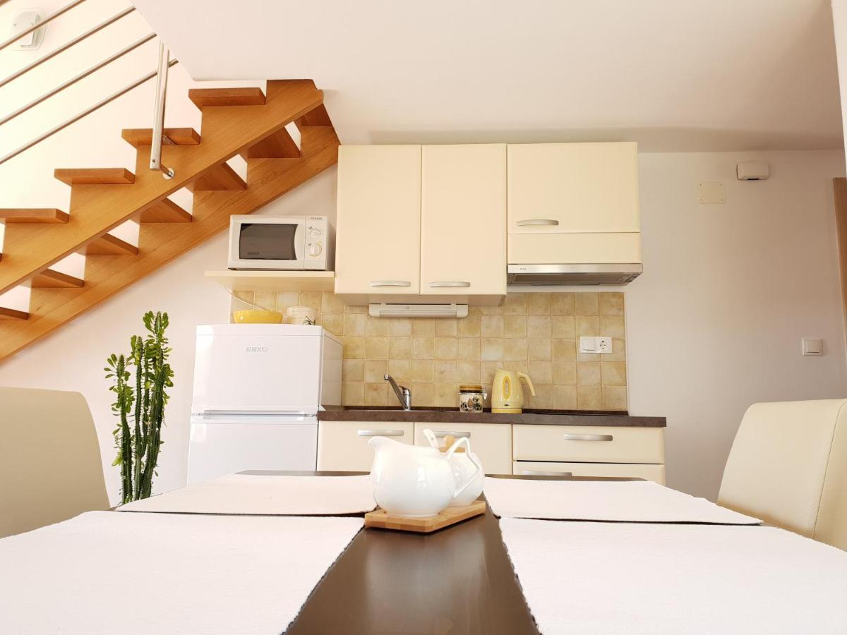 Apartments Skocic Vodice Exterior photo