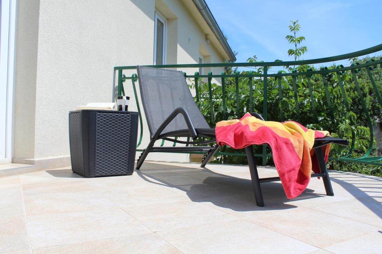 Apartments Skocic Vodice Exterior photo