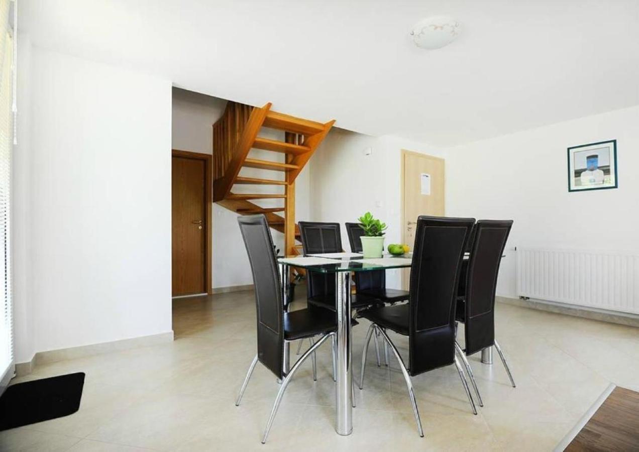 Apartments Skocic Vodice Exterior photo